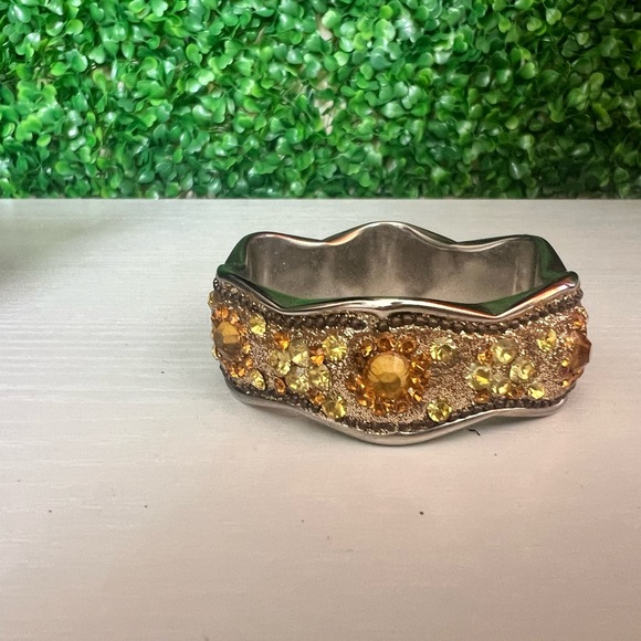 Tikka and earring set, colorful bangles - Picture 8 of 16